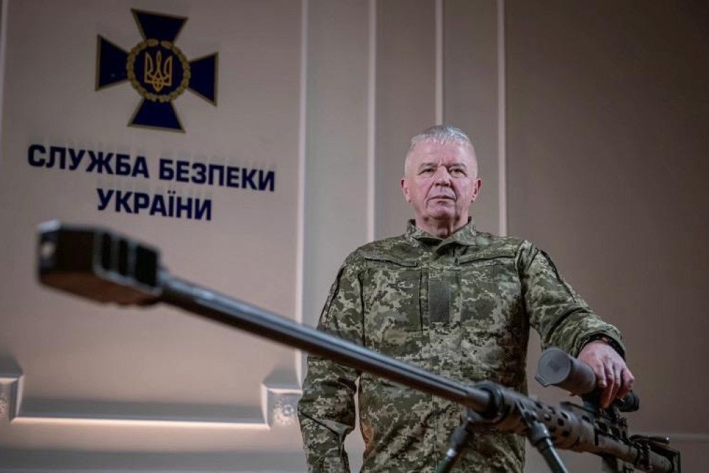 How a Ukrainian Sniper Broke the World Record for the Longest Sniper Kill