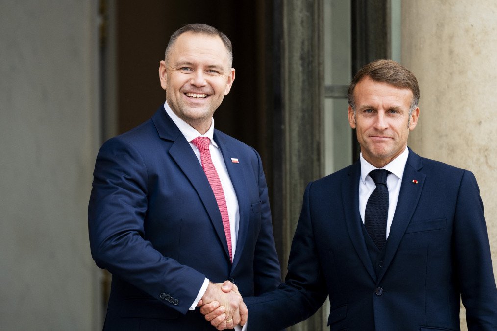 French President Emmanuel Macron shakes hands with Polish President Karol Nawrocki before a meeting at the Élysée Palace in Paris, France, on September 16, 2025. (Source: Getty Images) French President Emmanuel Macron shakes hands with Polish President Karol Nawrocki before a meeting at the Élysée Palace in Paris, France, on September 16, 2025. (Source: Getty Images)