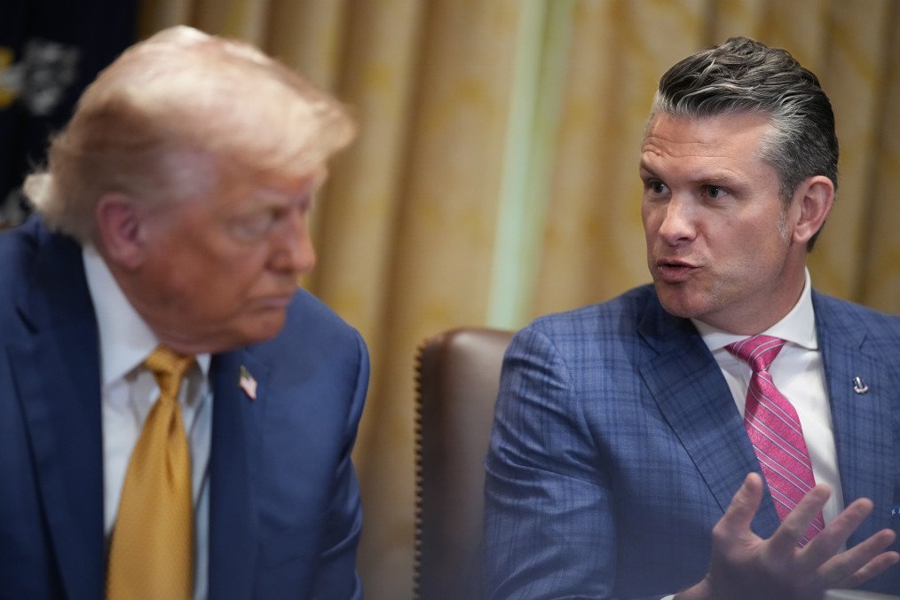 Pentagon Reportedly Halts Key Ukraine Munitions Without Notifying White House Pentagon