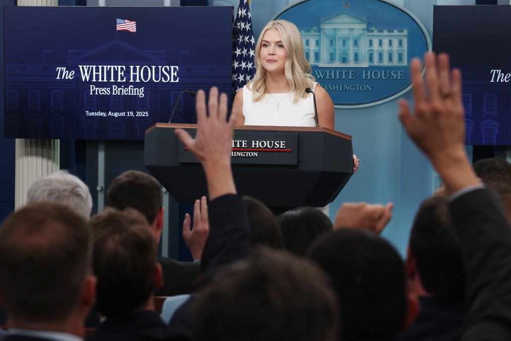 US Weighs Air Support for Ukraine as Putin–Zelenskyy Meeting Planned US Weighs Air Support for Ukraine as Putin–Zelenskyy Meeting Planned