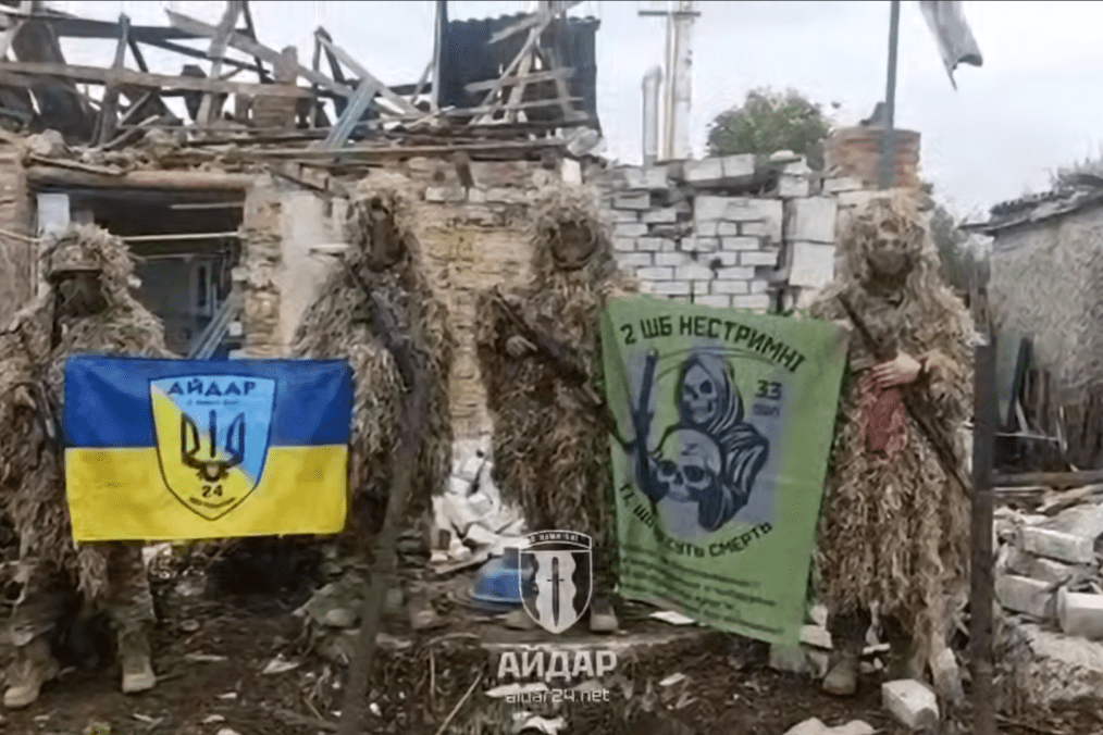 Ukraine’s Assault Troops Smash Russian Lines, Raise Flag Over Liberated Village in Zaporizhzhia