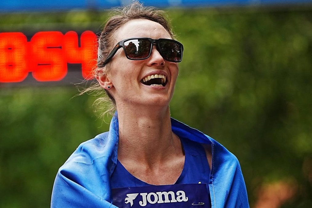 Ukrainian racewalker Liudmyla Olyanovska celebrates her victory at the finish line. (Source: Liudmyla Olianovska/Instagram)
