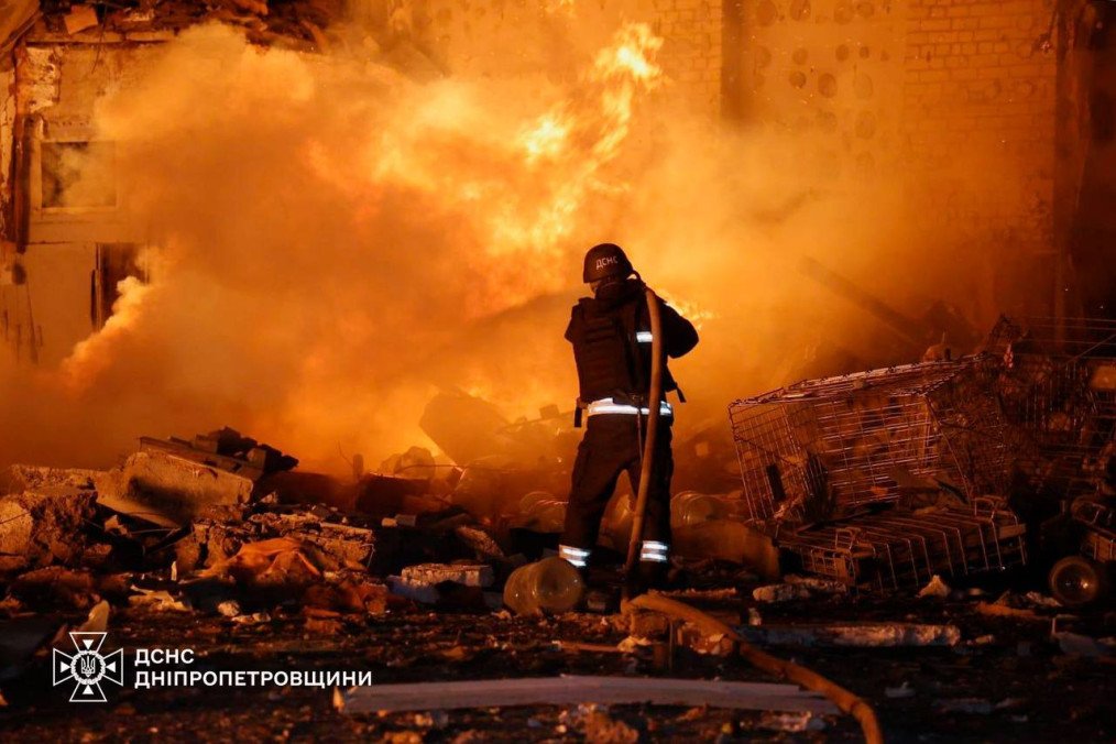 Massive Overnight Russian Missile and Drone Attack Hits Ukraine, Casualties Reported in Zaporizhzhia Massive Overnight Russian Missile and Drone Attack Hits Ukraine, Casualties Reported in Zaporizhzhia