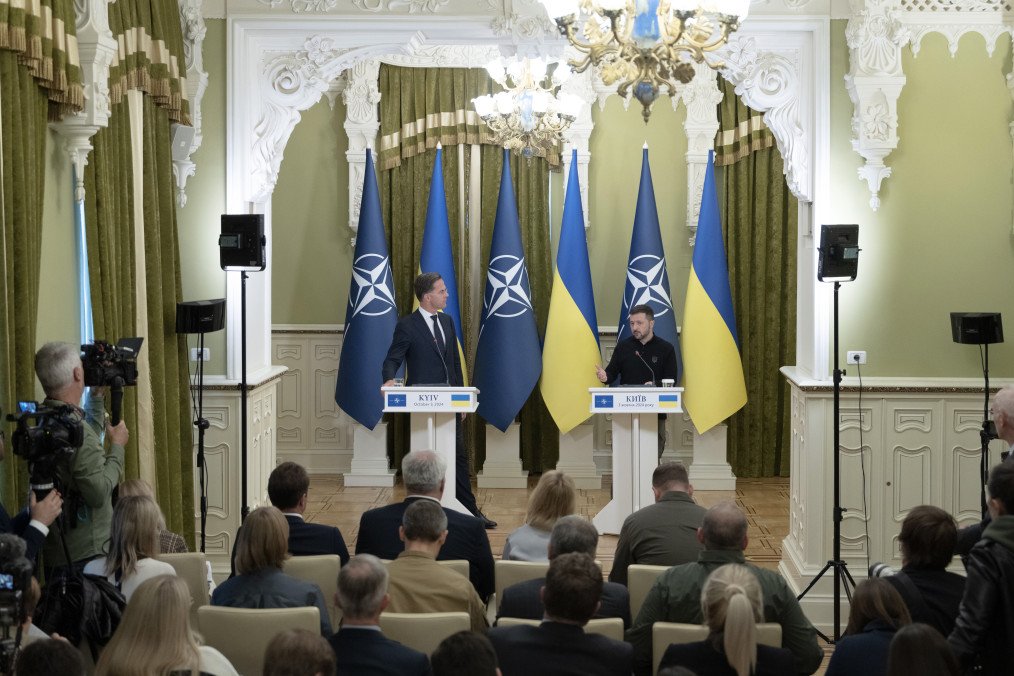 Ukraine’s Presidential Office Refutes Reports of 7 NATO Countries Opposing Membership Invitation