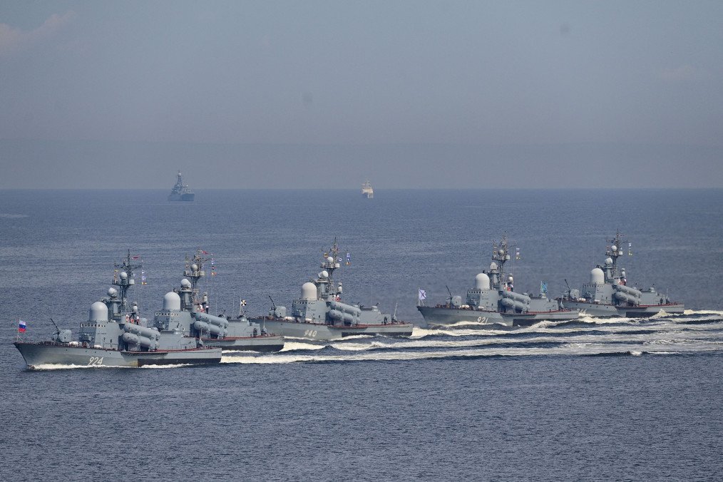 Russian Pacific Fleet Project 12411 missile corvettes during a Navy Day parade off Vladivostok on July 30, 2023. (Source: Getty Images) Russian Pacific Fleet Project 12411 missile corvettes during a Navy Day parade off Vladivostok on July 30, 2023. (Source: Getty Images)
