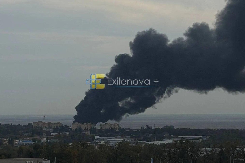 Fire Spreads Across 9,000 Square Meters of Russian Plant Near Rostov-on-Don In the Rostov region of Russia, a fire has broken out at the Aksaikardandetal plant. (Source: Exilenova+)