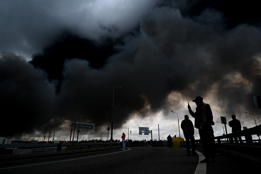 Black smoke rises from the refinery where a fire broke out following a strike as firefighting efforts continue in Moscow, Russia, on June 18, 2026. (Source: Getty Images) Black smoke rises from the refinery where a fire broke out following a strike as firefighting efforts continue in Moscow, Russia, on June 18, 2026. (Source: Getty Images)