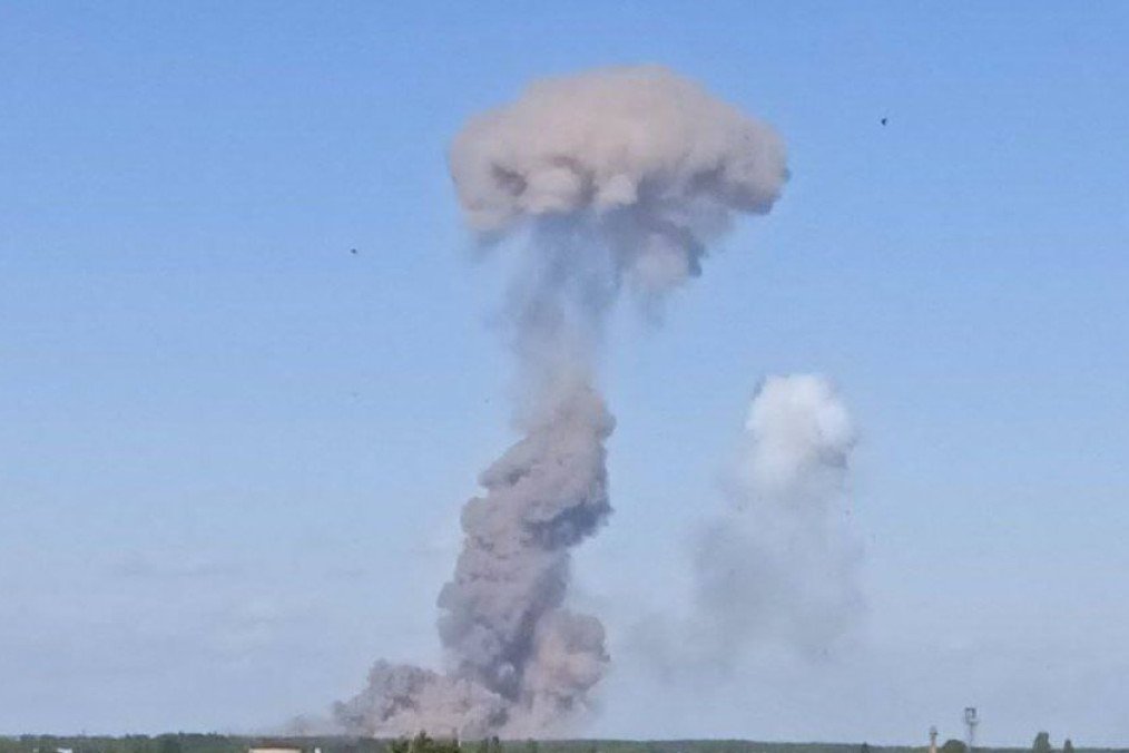 Massive Explosion Rocks Ukrainian Zhytomyr, Possible Gas Station Blast Reported Massive Explosion Rocks Ukrainian Zhytomyr, Possible Gas Station Blast Reported