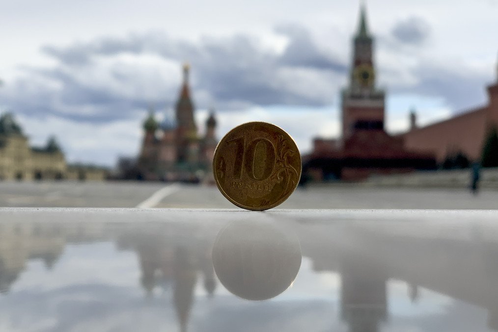 China Warns Russia’s Ukraine War Spending Could Empty Reserves and Trigger Default