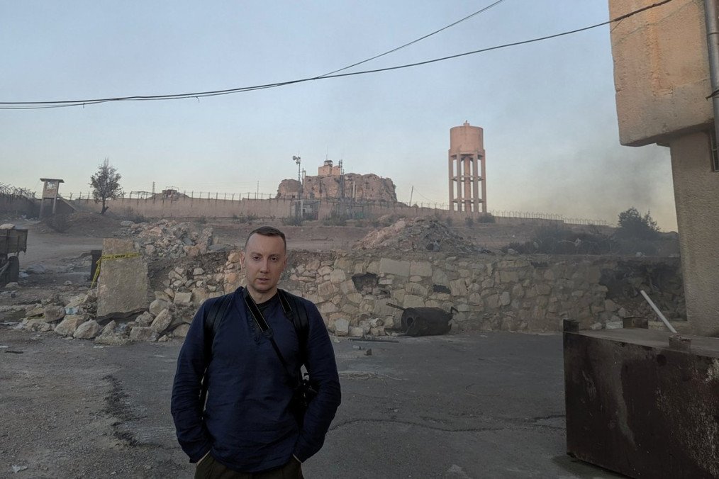 Writer Stanislav Aseyev Visits Syria’s Sednaya Prison, Draws Parallels to Russia’s Izolyatsia