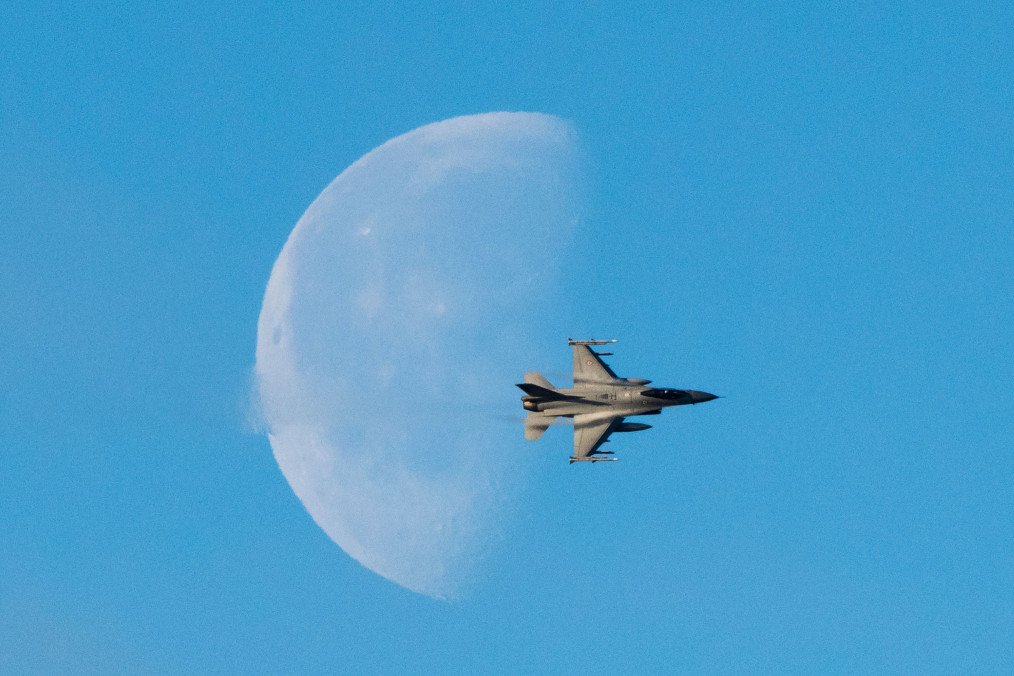 A Norwegian F-16 during a Joint demonstration of the NATO Trident Juncture 2018 exercise, in Byneset near Trondheim, Norway, October 30, 2018. A Norwegian F-16 during a Joint demonstration of the NATO Trident Juncture 2018 exercise, in Byneset near Trondheim, Norway, October 30, 2018.