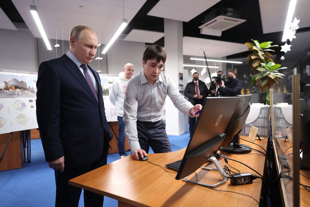 Russian leader Vladimir Putin visits Mechtalt animation studio in the far eastern city of Khabarovsk on January 11, 2024. (Source: Getty Images)