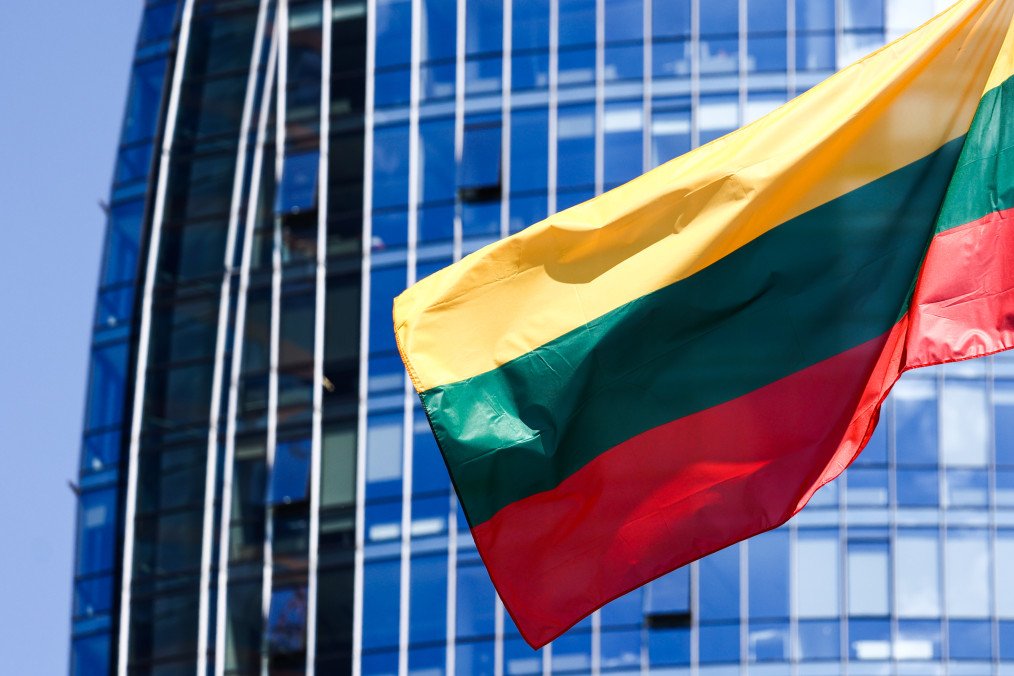 Lithuania Delivers 253 Tons of Power Equipment to Strengthen Ukrainian Grid Flag of Lithuania. (Source: Getty Images)