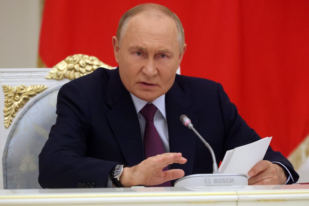 Russia Expands Nuclear Weapon Use Conditions Under Putin’s New Directive