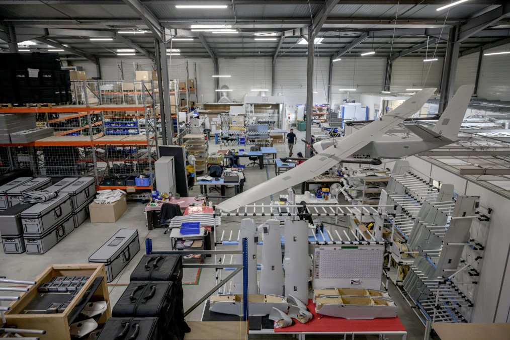 French Authorities Detain Belarusian National Suspected of Spying on Drone Facility for Russia An employee walks in a production area of the Delair drone company in Labege, south-western France, on April 11, 2025. Illustrative photo. (Source: Getty Images)