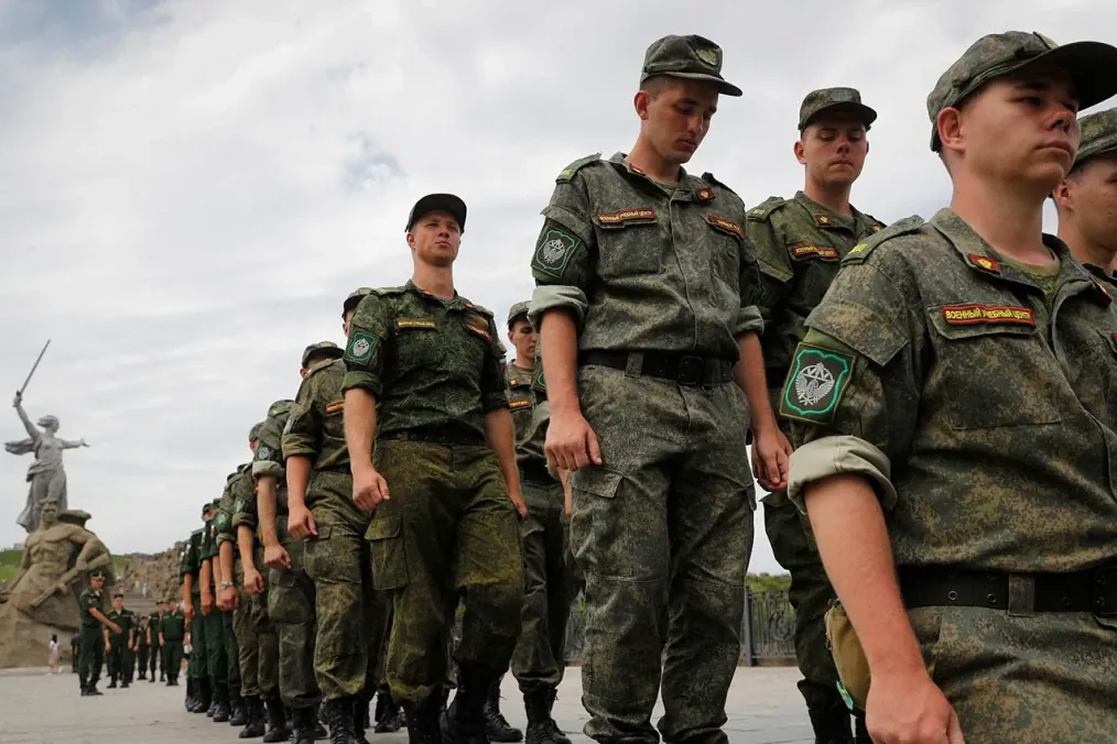 NATO: Russia Can Afford War Until 2027 Despite Bleeding Economy