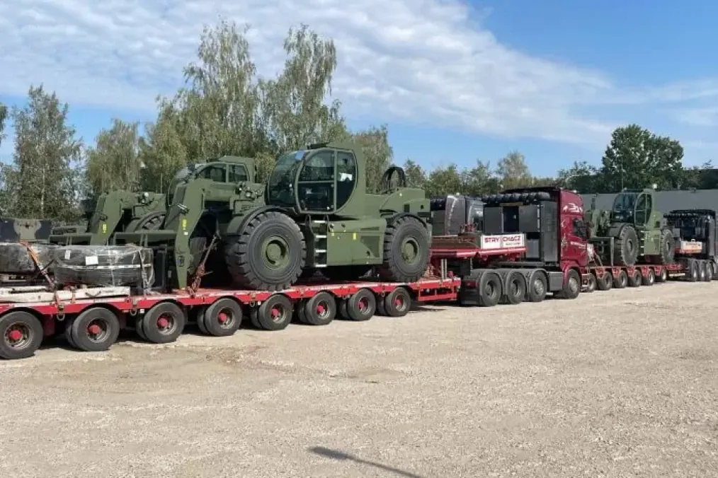 Lithuania’s Latest Military Aid to Ukraine Arrives, Including Loaders and Anti-Drone Systems