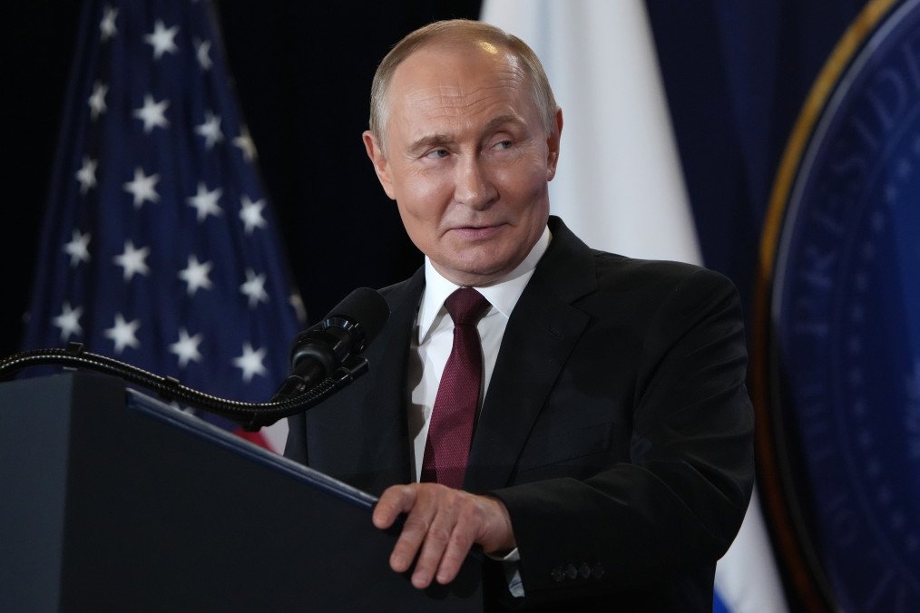 Putin Doubles Down on Ukrainian Buffer Zones as Russia Rejects Territorial Retreat Russian leader Vladimir Putin during a press conference with US President Donald Trump at Joint Base Elmendorf-Richardson on August 15, 2025 in Anchorage, Alaska. (Source: Getty Images)
