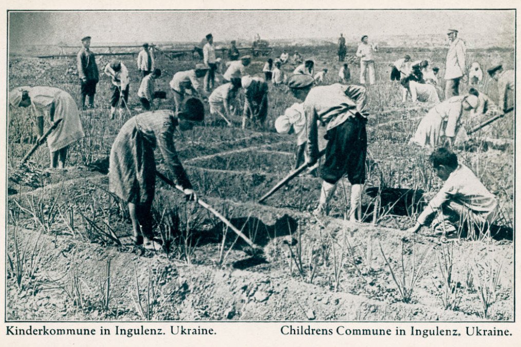 Children’s commune in Ingulets, Ukraine, during the Soviet occupation. (Source: Getty Images) Children’s commune in Ingulets, Ukraine, during the Soviet occupation. (Source: Getty Images)