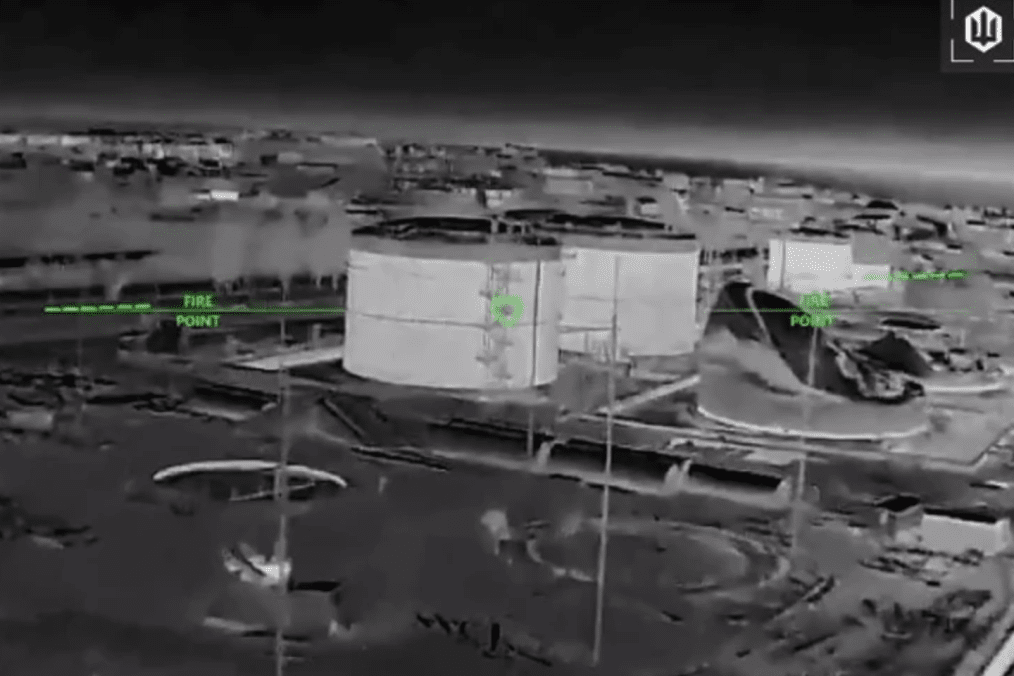 Drone footage captures the targeting of fuel storage tanks at the Marine Oil Terminal in temporarily occupied Feodosiia, Crimea. (Source: 9th Kairos Battalion of the 414th Separate Brigade) Drone footage captures the targeting of fuel storage tanks at the Marine Oil Terminal in temporarily occupied Feodosiia, Crimea. (Source: 9th Kairos Battalion of the 414th Separate Brigade)