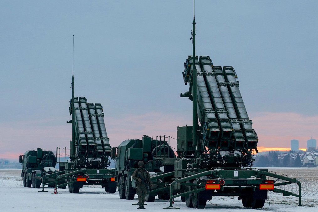 US Approves $300M Sale of Patriot and Starlink Support for Ukraine