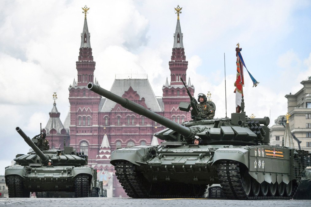 Russian T-72B3M tanks during the Victory Day parade on Red Square in Moscow, May 9, 2022. (Source: Getty Images)