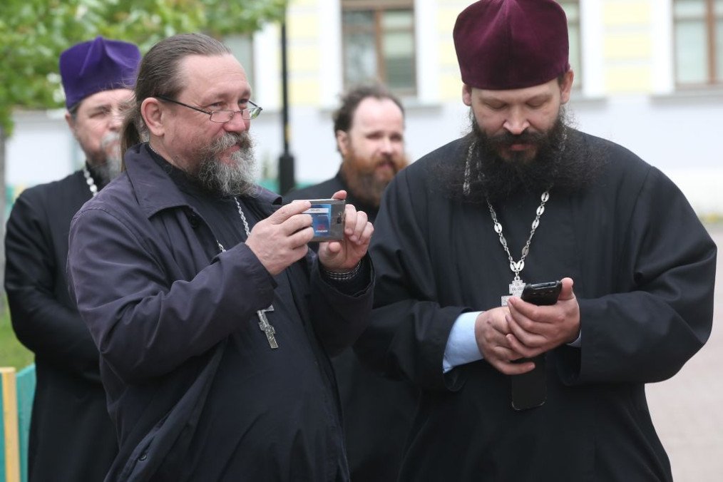 Russian Old-Rire Church belivers are seen in front of the Pokrovsky Cathedral on May 31, 2017. (Photo by Mikhail Svetlov/Getty Images)
