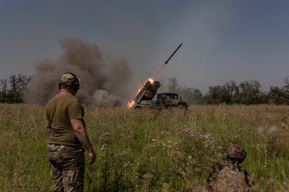 Ukraine Pushes East in Donetsk Region, Forcing Russian Retreat From Key Positions UA forces
