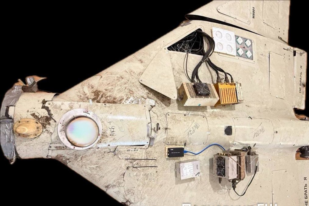 Wreckage of a Russian Shehed drone, equipped with a thermal vision camera unit. (Source: Polkovnik GSH)