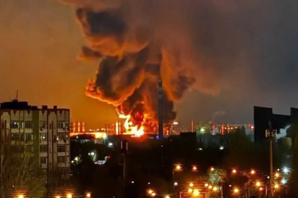 Ukrainian Drones Hit Explosives Plant in Russia’s Dzerzhinsk, Damaging Key Facilities Ukrainian Drones Hit Explosives Plant in Russia’s Dzerzhinsk, Damaging Key Facilities