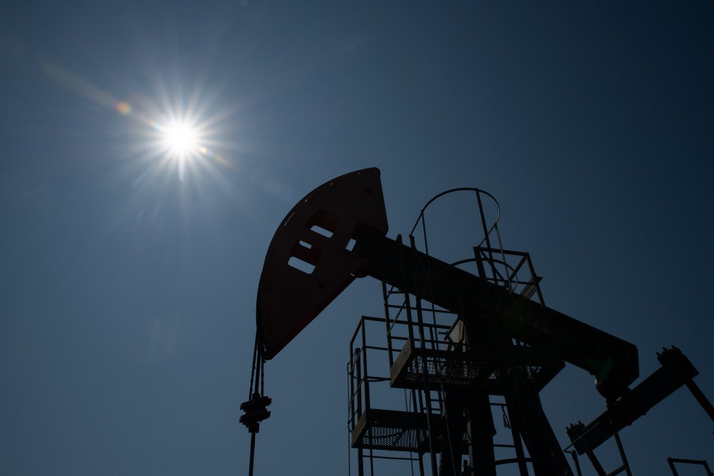 Russia's Exports Fall by $20 Billion in H1 2025, Oil Prices and Gas Transit Impacted