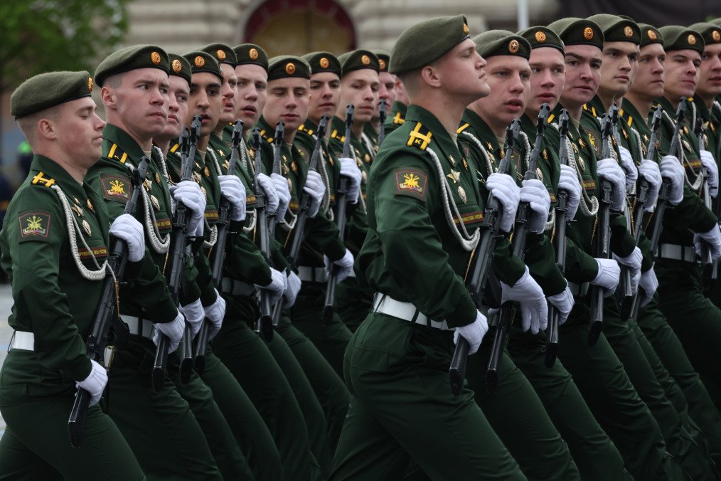 Russian military cadets and servicemen march during the Victory Day parade, on May 9, 2026 in Moscow, Russia. Illustrative photo. (Source: Getty Images)