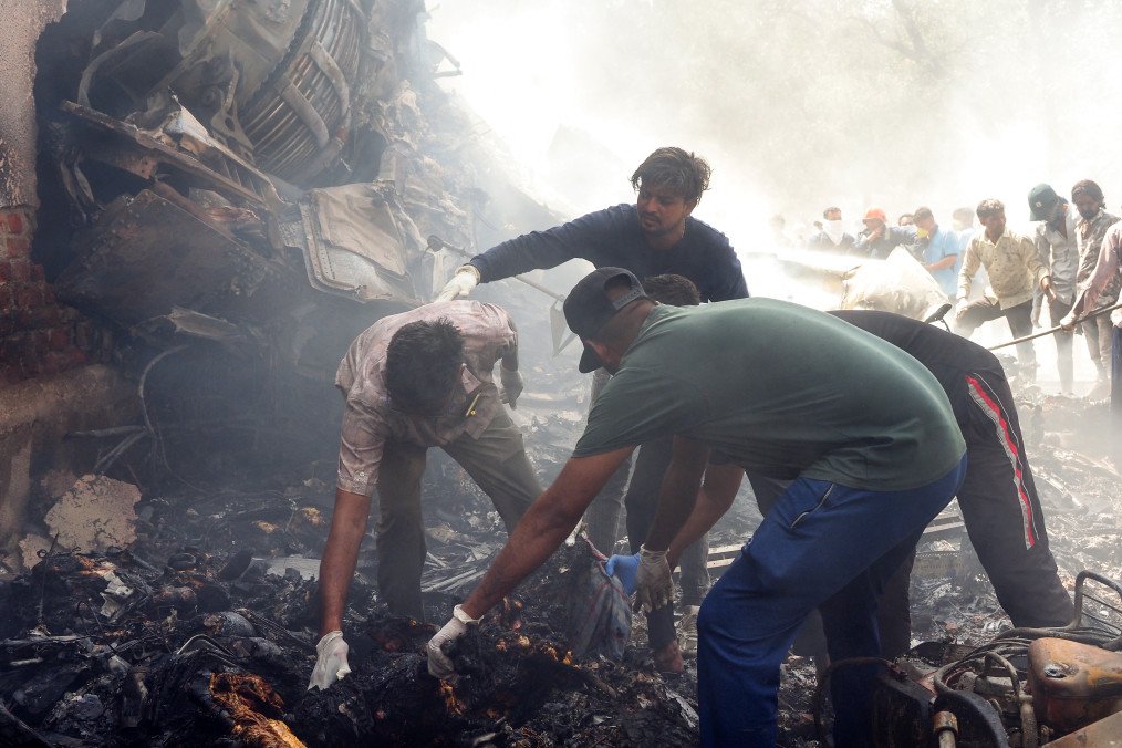 Zelenskyy Expresses Condolences to Countries Affected by Air India Crash Near Ahmedabad Zelenskyy Expresses Condolences to Countries Affected by Air India Crash Near Ahmedabad