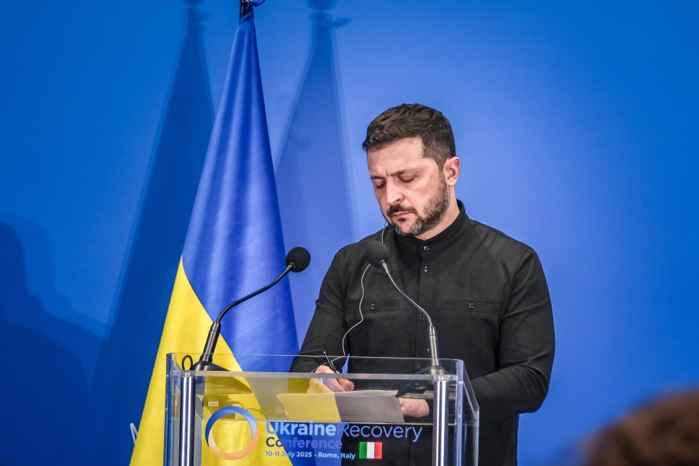 “It Started It, and It Can Be Made to End It”: Zelenskyy Calls for Regime Change in Russia
