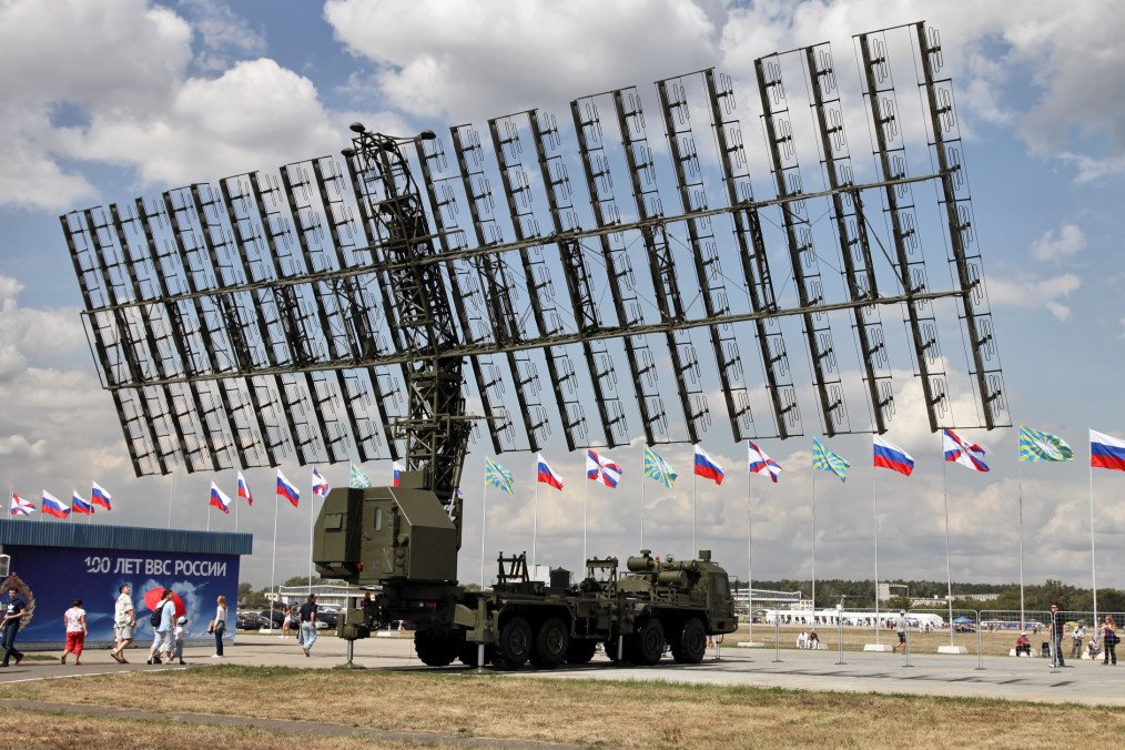 Russian Nebo-M mobile radar system on display. (Source: Wikimedia Commons) Russian Nebo-M mobile radar system on display. (Source: Wikimedia Commons)
