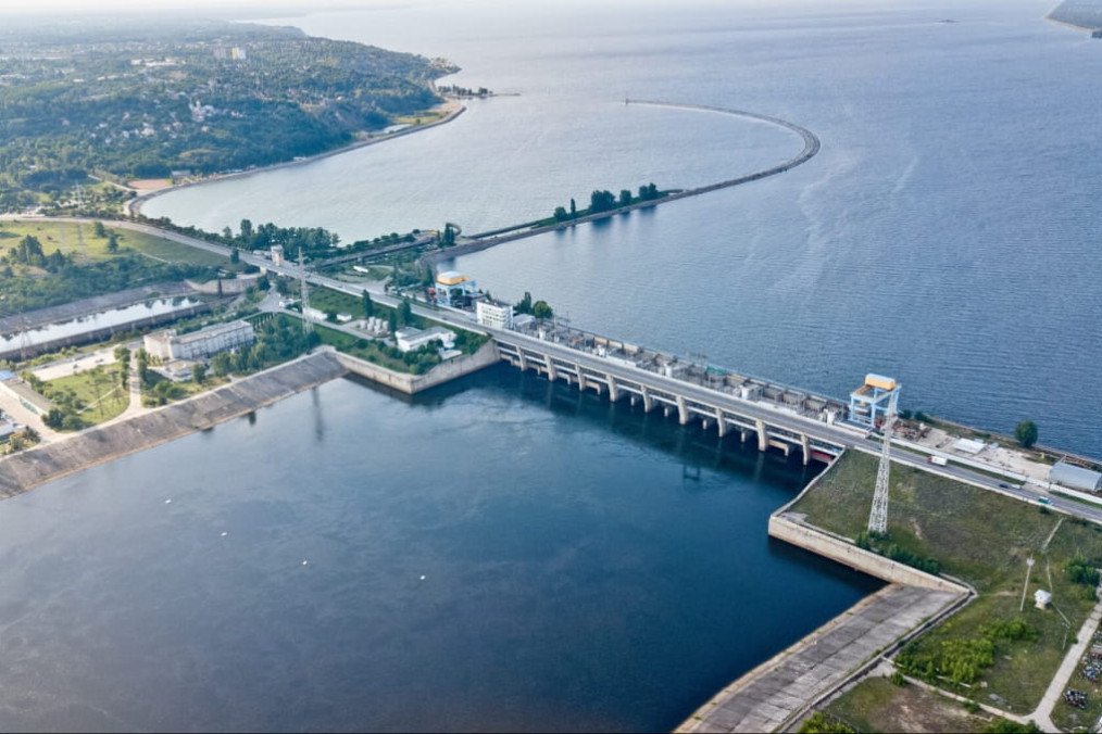 Russia Targets Kyiv Hydroelectric Power Plant, Attacking Dam