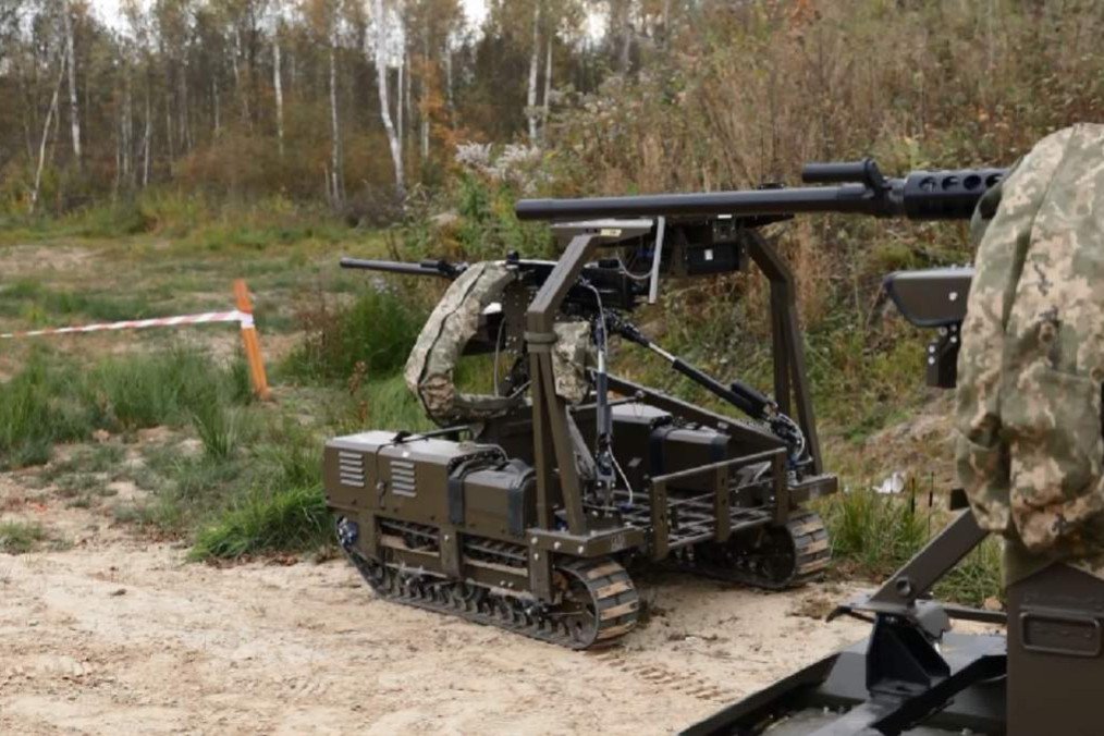 El robot armado de Ucrania mantiene el control de la primera línea en solitario durante más de un mes country of ukraine ucrania news guerra en ucrania hoy ucrania últimas noticias drone drones