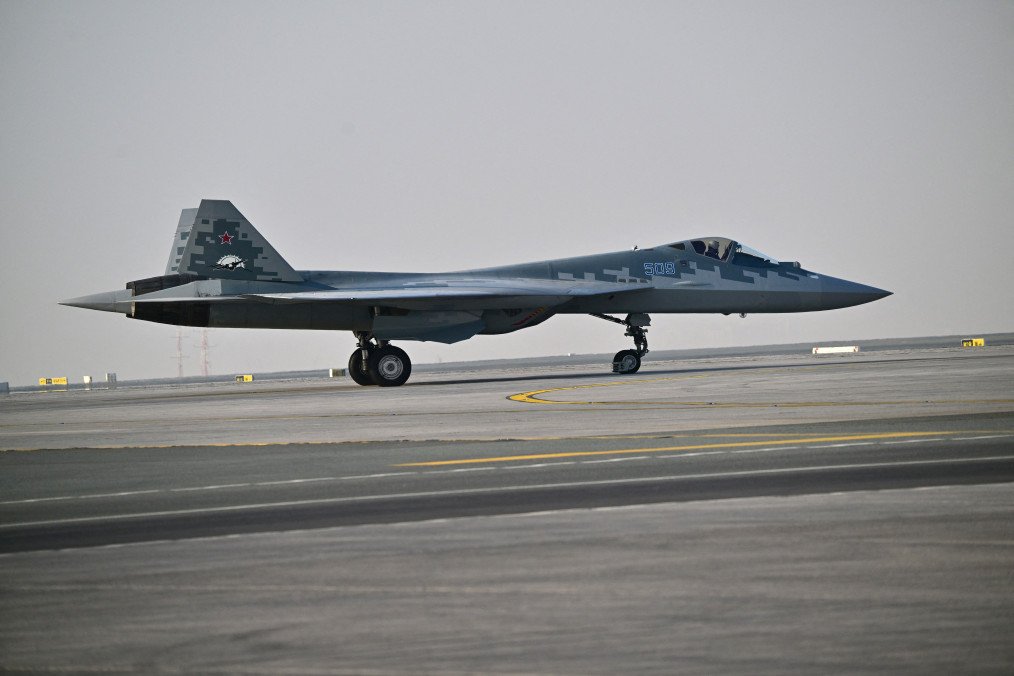A Russian Su-57E fighter jet prepares for takeoff at Al-Maktoum International Airport during the Dubai Airshow in Dubai, November 20, 2025. (Photo: Getty Images)