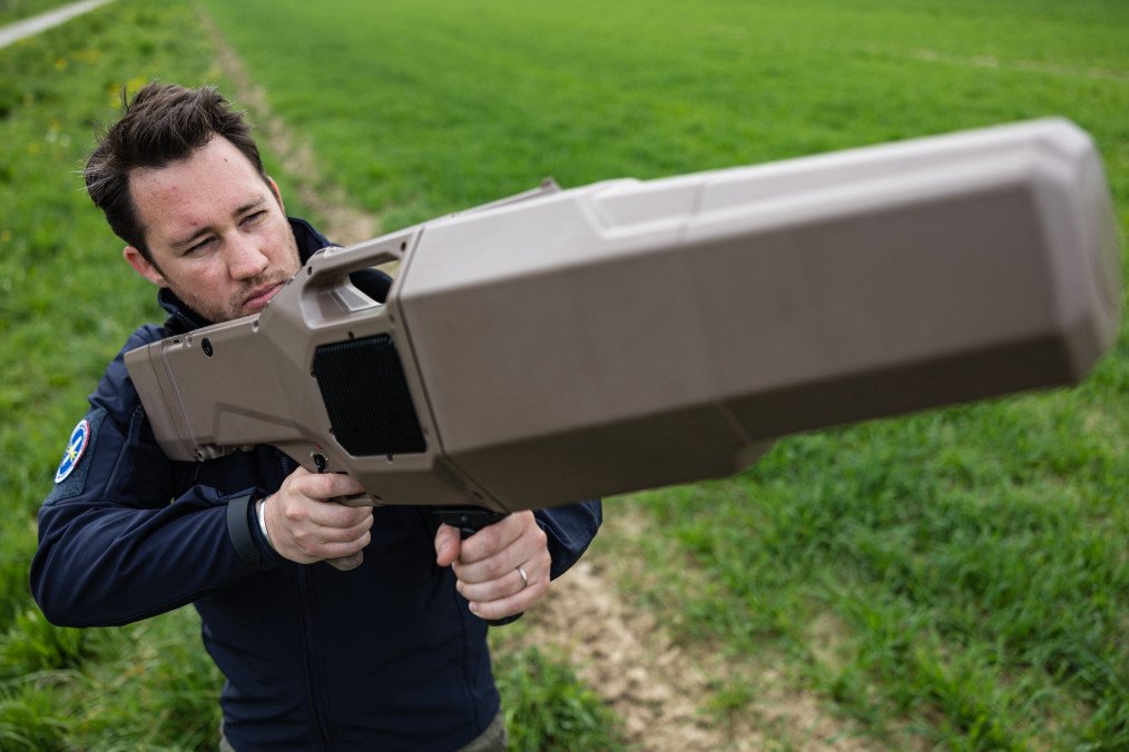 Germany Plans National Counter-Drone Law, Bavaria to Grant Police Shootdown Powers Germany Plans National Counter-Drone Law, Bavaria to Grant Police Shootdown Powers