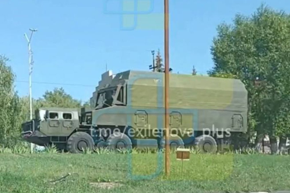 Rare Russian Convoy With “15T365” Nuclear Support Vehicle Spotted Near Top-Secret Missile Base