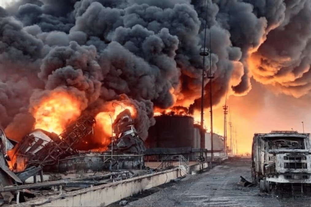 Ukraine Is Dismantling Russia’s Oil Empire—One Refinery at a Time Ukraine Is Dismantling Russia’s Oil Empire—One Refinery at a Time