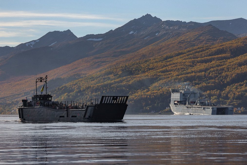 The auxiliary ship RFA Lyme Bay and a landing craft during exercises off the coast of Norway. (Source: RFALymeBay/X)