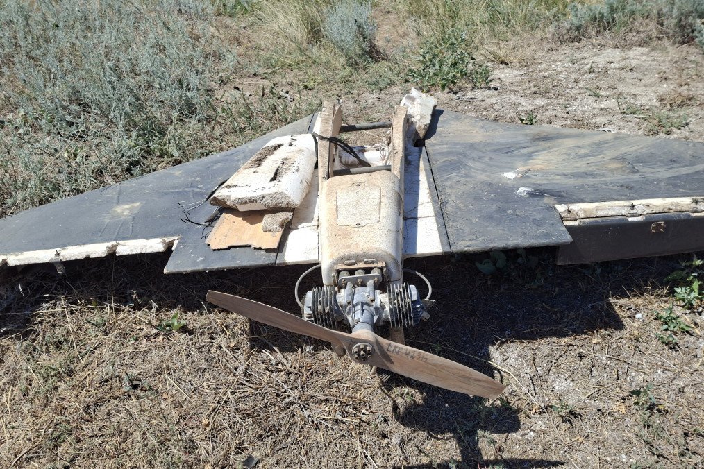 Russia’s New Jet-Powered Drones Hitting Ukraine Packed With Nearly 100 Foreign Components Debris from a Russian drone lies in the grass. (Source: Getty Images)