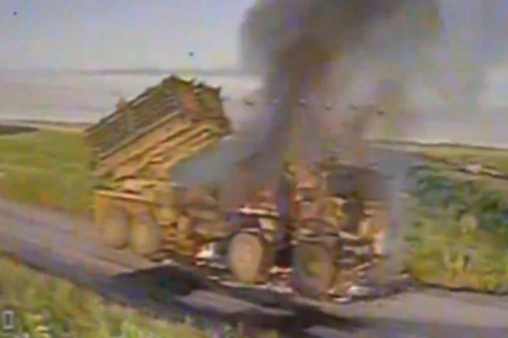 Ukrainian Drones Hunt Down and Destroy Rare Russian “Zemledelie” Mine-Laying System Ukrainian Drones Hunt Down and Destroy Rare Russian “Zemledelie” Mine-Laying System