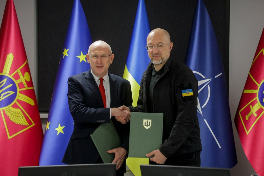 New Ukraine-Britain Defense Road Map Targets Air Defense, Long-Range Weapons, and Sea Protection New Ukraine-Britain Defense Road Map Targets Air Defense, Long-Range Weapons, and Sea Protection