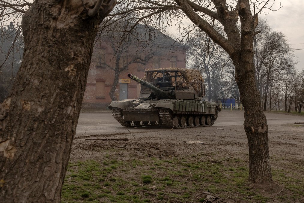 Gerasimov Touts Gains to Putin While Ukrainian Troops Stall Russian Advances Near Sumy and Pokrovsk