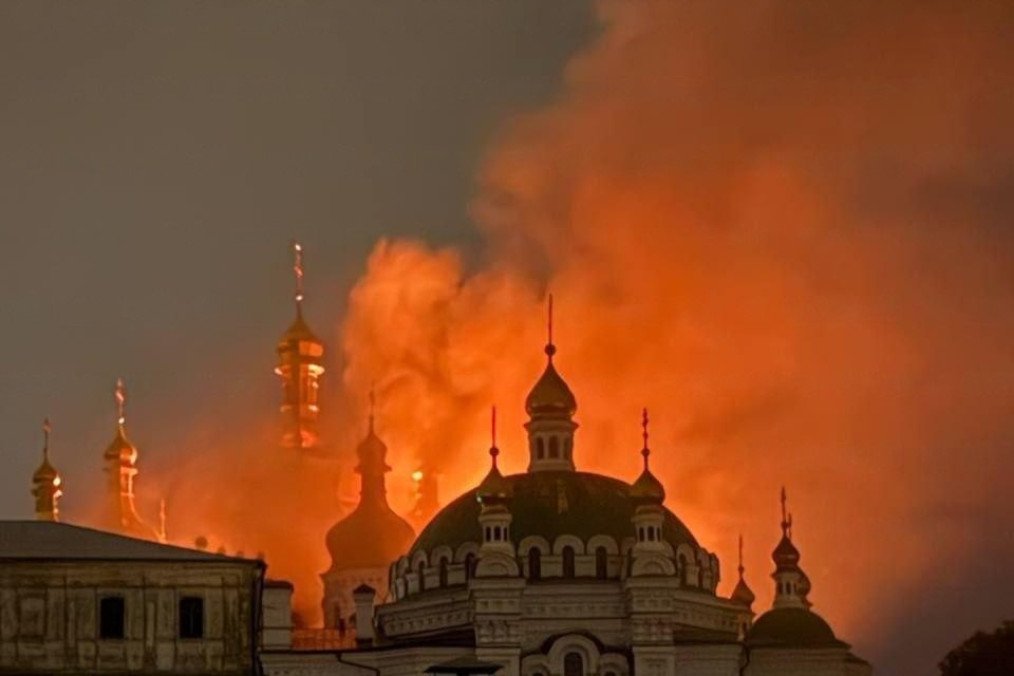 The aftermath of Russian attack on Kyiv Pechersk Lavra. (Source: UNIAN)