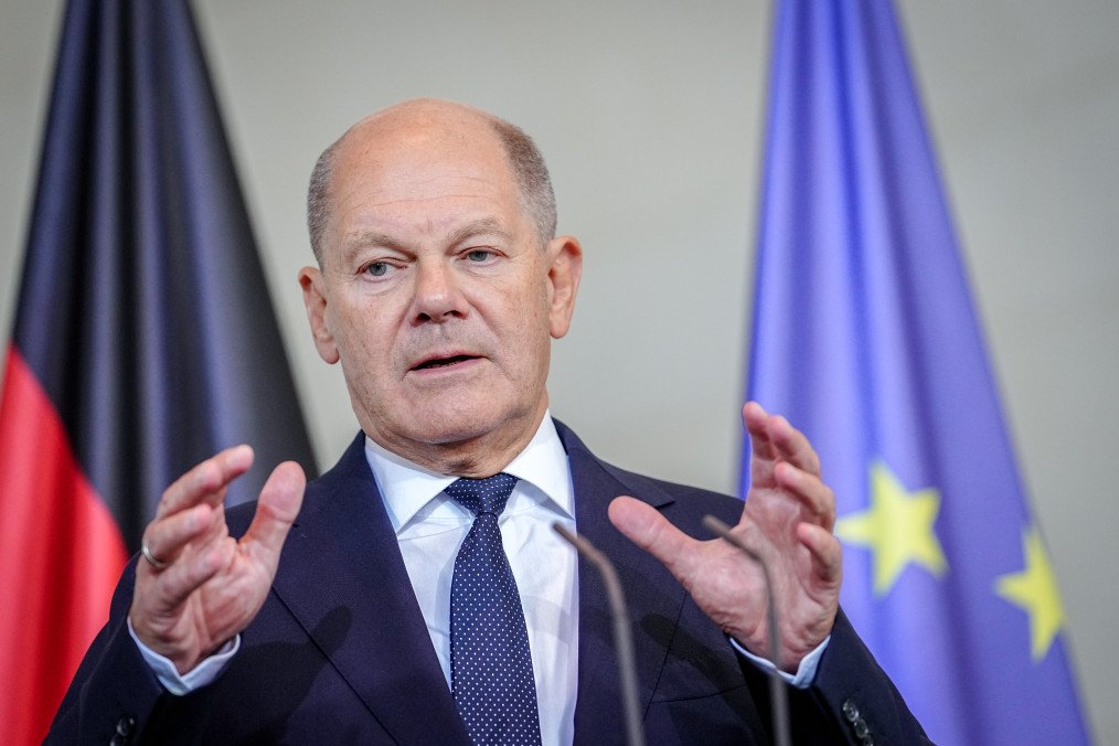 Scholz: Long-Range Strikes on Russia "Not in Line with My Personal Position"