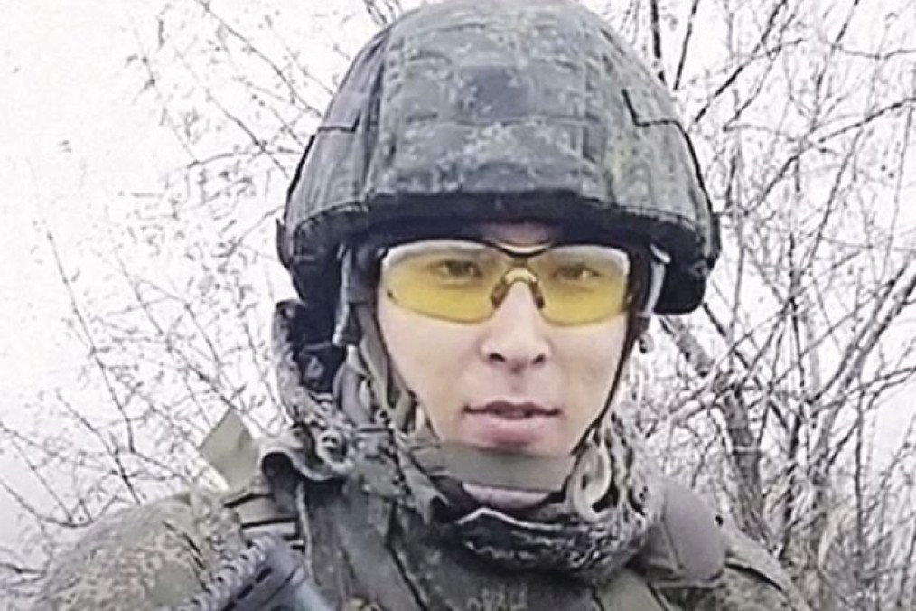 Russian "Patriotic Poet" Soldier on Trial for Murdering Woman in Occupied Luhansk, Stabbing Her 20 Times