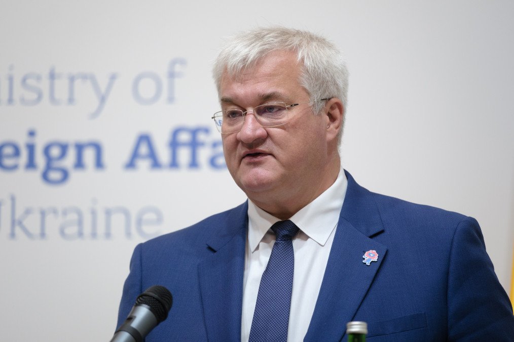 Ukraine Insists on Ceasefire Before Any Peace Negotiations Amid Russia’s Continued Aggression